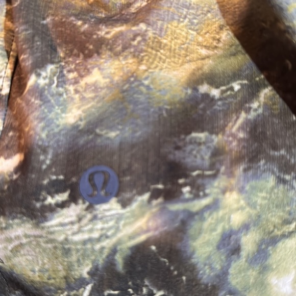 Lululemon Men's T.H.E. Short 9"L Linerless Swift 4 Way Stretch- Size Large - Picture 3 of 6